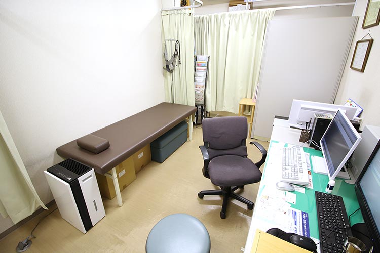 診察室1